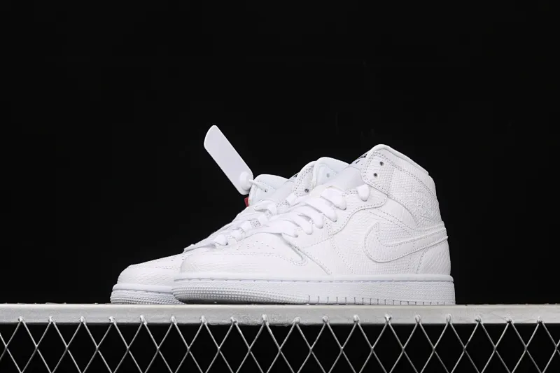 All categories Air Jordan Jordan series basketball shoes Air Jordan 1 Mid Air Jordan 1 Mid AJ1 Joe 1 snake pattern white mid-top basketball shoes series BQ6472-110